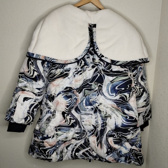 Sweaty Betty Matterhorn Parka Blue Glacier Print Women's size XL - Picture 7 of 12